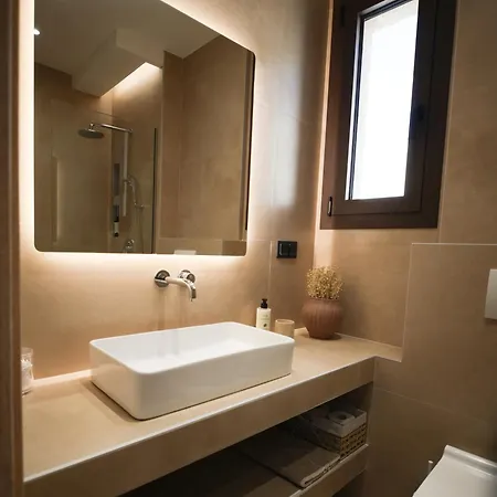 וילה Elegancia Luxury סקוטינה