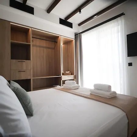 Elegancia Luxury *